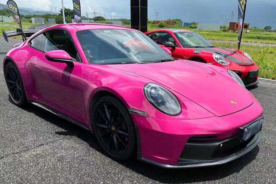 PORSCHE