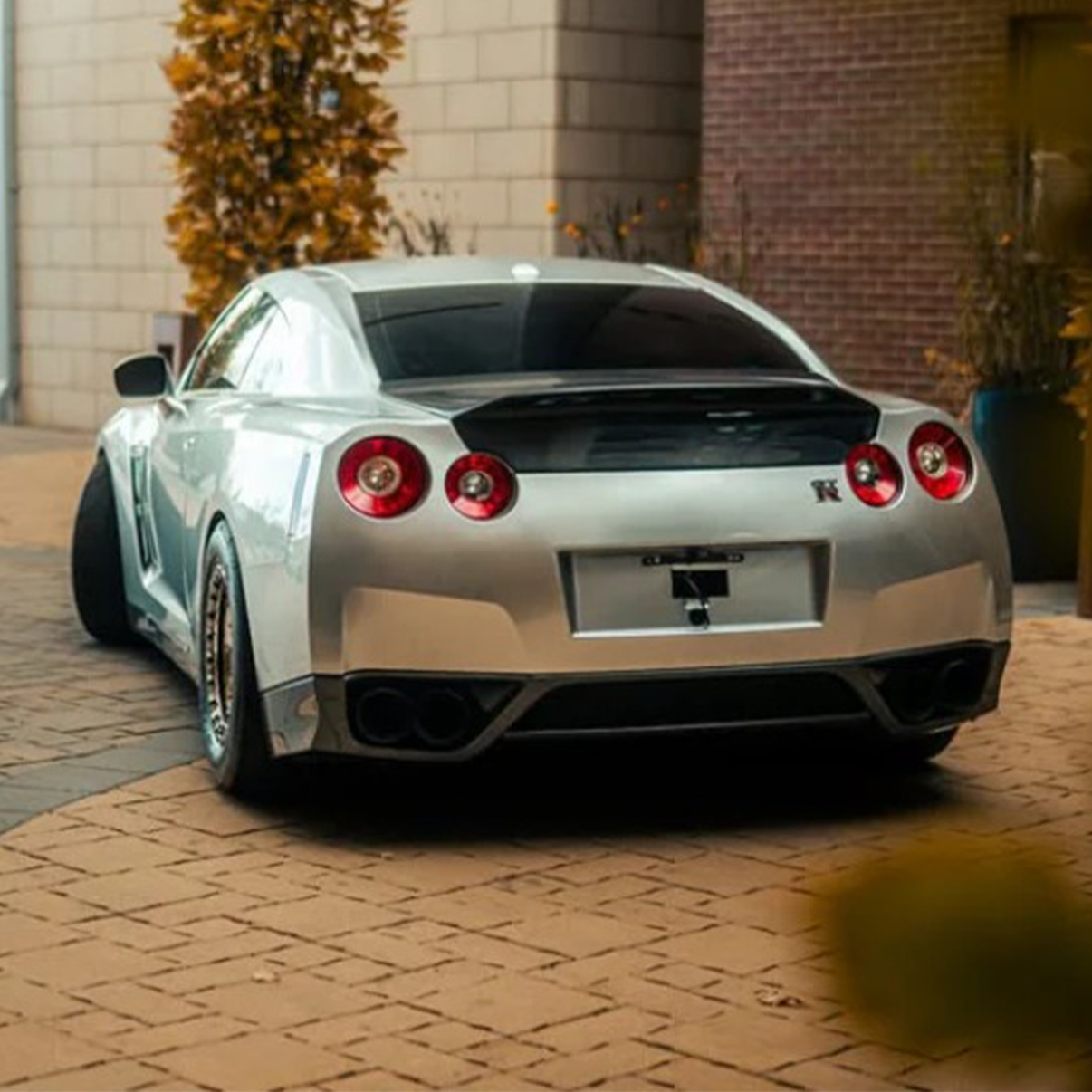 Carbon Fiber Duckbill Trunk for Nissan GT-R R35