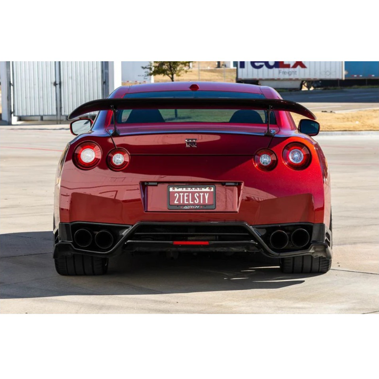 Carbon Fiber Rear Diffuser with Brake Light for Nissan GT-R R35